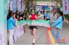 三千名跑者竞速山西榆社云竹湖 赛道串联生态与人文地标